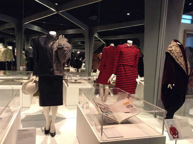 Momenti Moda: Italian Glamour 1945-2014 at the Victoria and Albert Museum,  London | Nicola Ferlei Brown